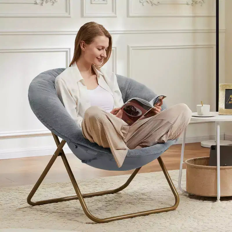 Zeus & Ruta Comfortable Faux Fur Disc Accent Chair - Adult-Size for Bedroom & Living Room